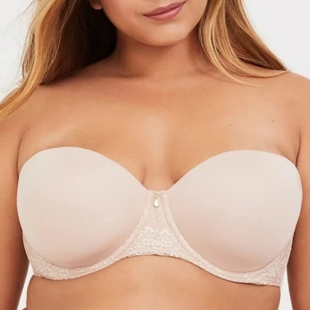 Torrid Beige Strapless Lace Lightly Lined Bra‎